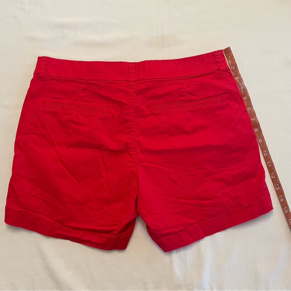 Old Navy Mid-Rise Everyday Short Bright Red Shorts Women's 12 - Picture 5 of 5